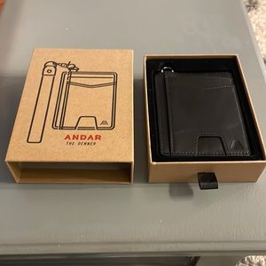 Black Andar “the Denner” Wallet
